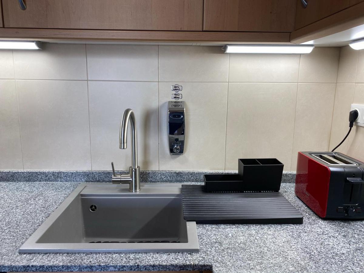 Urban Manresa-City Center Apartment With Balcony Buitenkant foto
