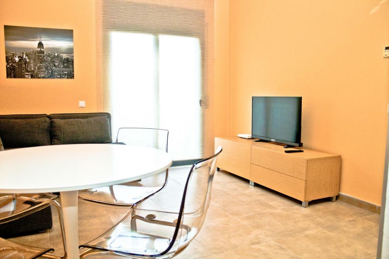 Urban Manresa-City Center Apartment With Balcony Buitenkant foto