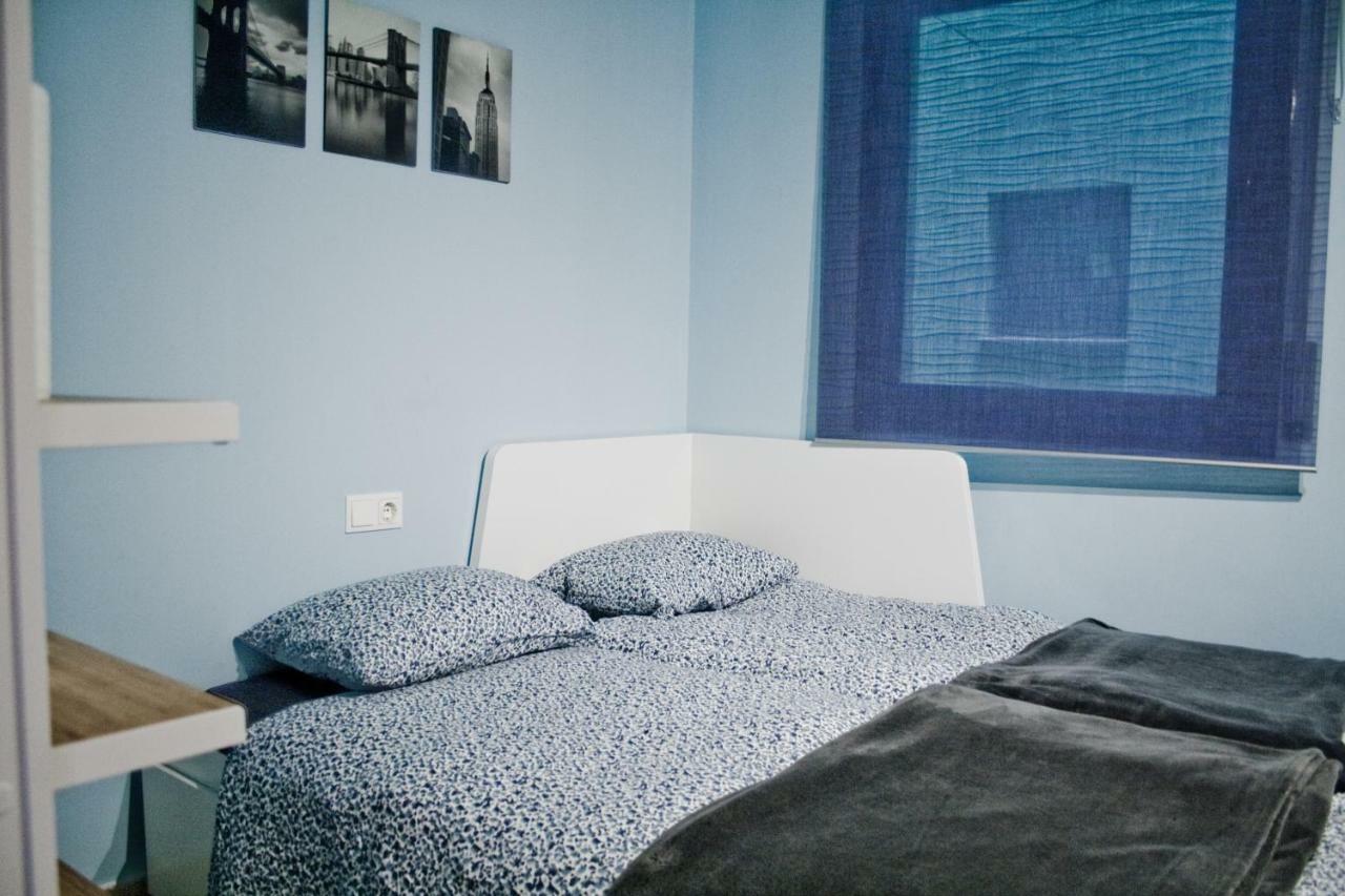 Urban Manresa-City Center Apartment With Balcony Buitenkant foto